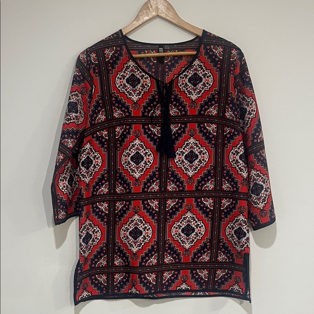 Kut from the Kloth Geometric Red and Black Blouse